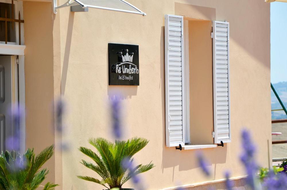 Re Umberto Suite San Salvo Exterior foto